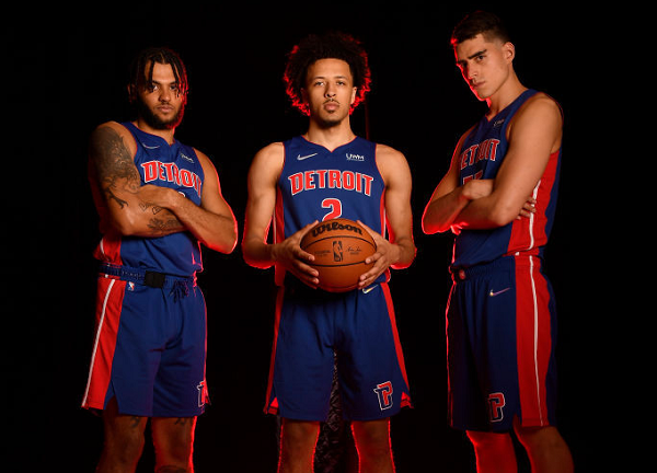 者密切关注 者密切关注