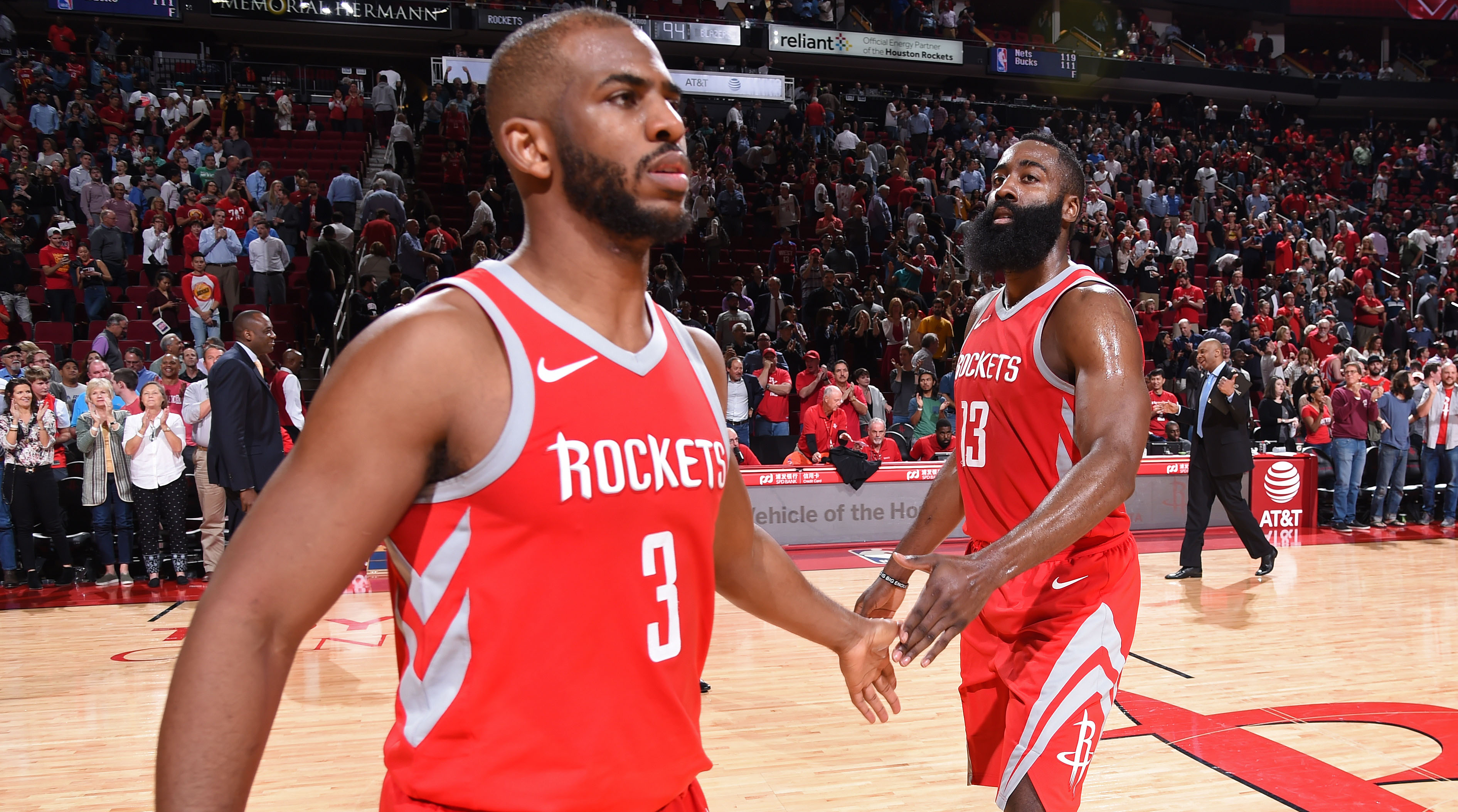 变得更加尴 变得更加尴