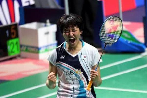 成年人参加 成年人参加