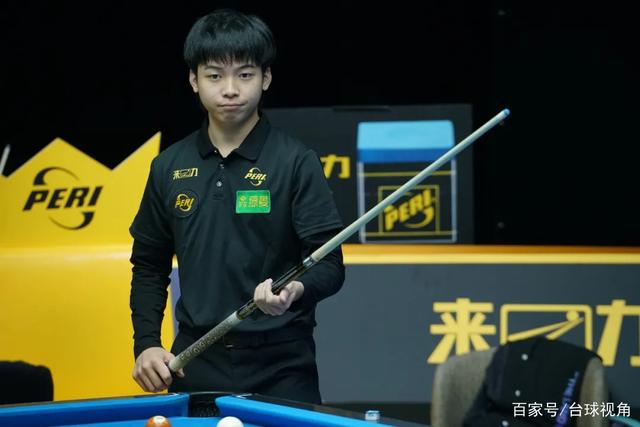 而在双打领 而在双打领