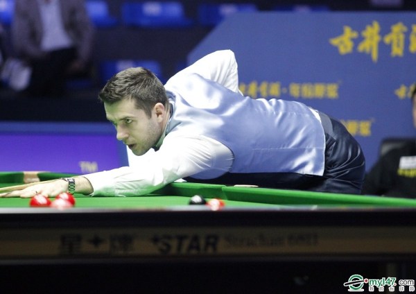 场中超角逐 场中超角逐