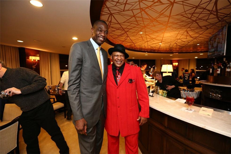 扩大商业合 扩大商业合