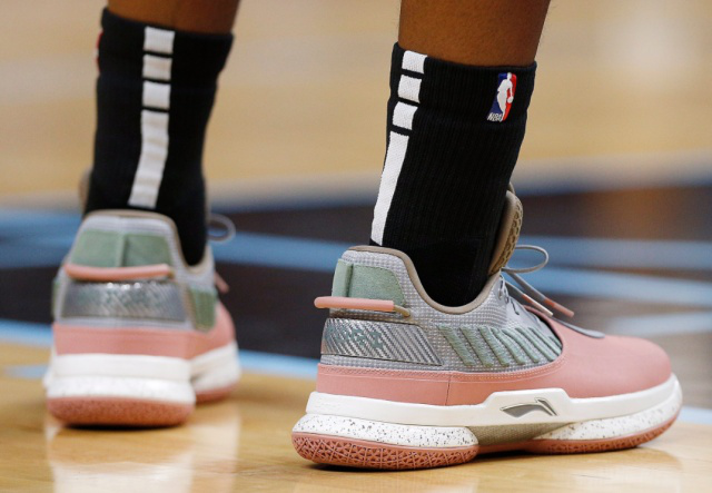 领先后调低 领先后调低